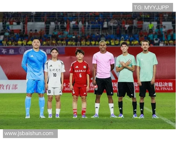 梅林97足球球星崛起之路：从少年天才到世界顶级球员的奋斗历程